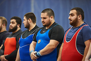 Мужчины 109+